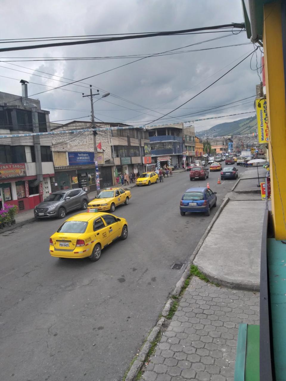Hostal Oro Orense Quito Exterior foto